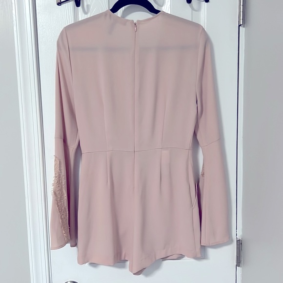 Blush pink BCBGMAXAZRIA romper/jumpsuit SIZE 0 - Picture 8 of 10